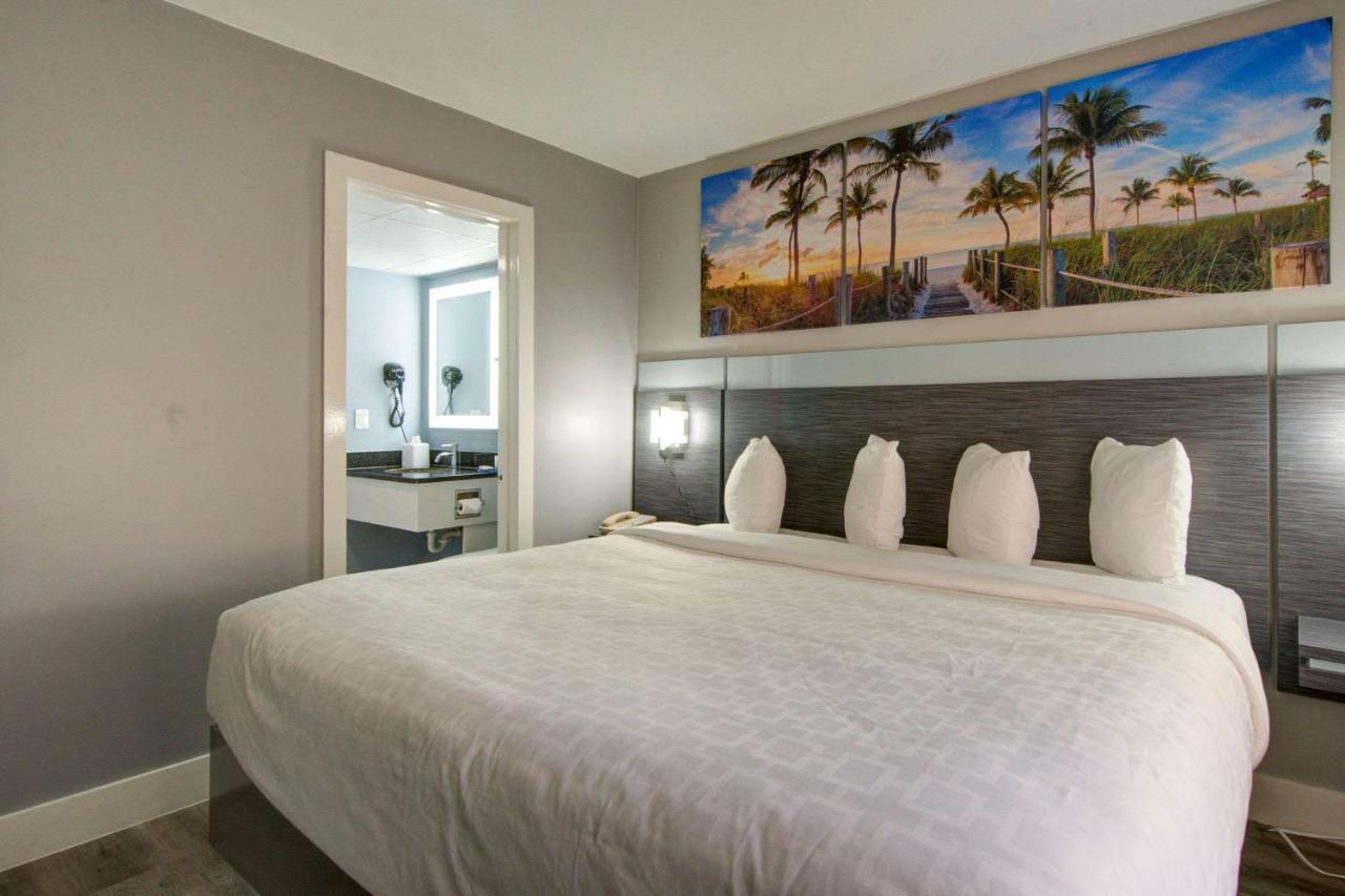 Hotel Clarion Pointe Tampa-Brandon Near Fairgrounds And Casino Mango Exterior foto