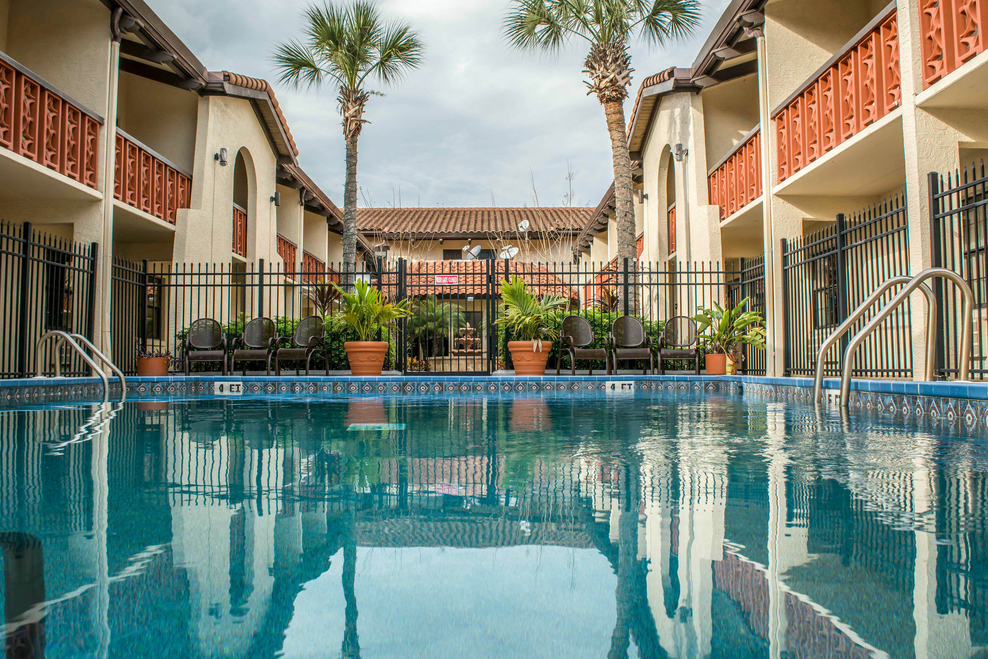 Hotel Clarion Pointe Tampa-Brandon Near Fairgrounds And Casino Mango Exterior foto